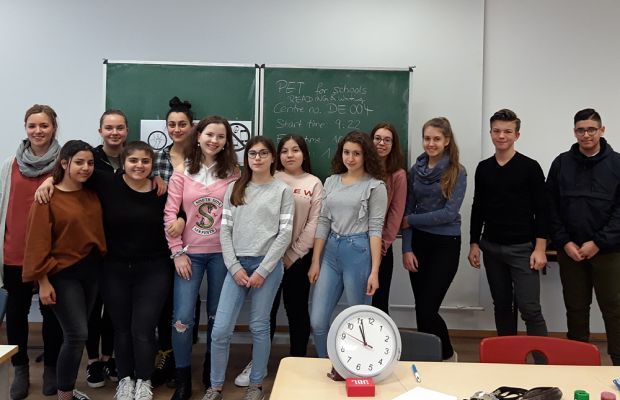 Can you speak English? Yes, certainly. And certified!