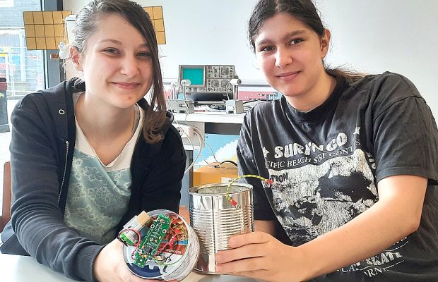 EMG-Physikerinnen bauen Teilchendetektor