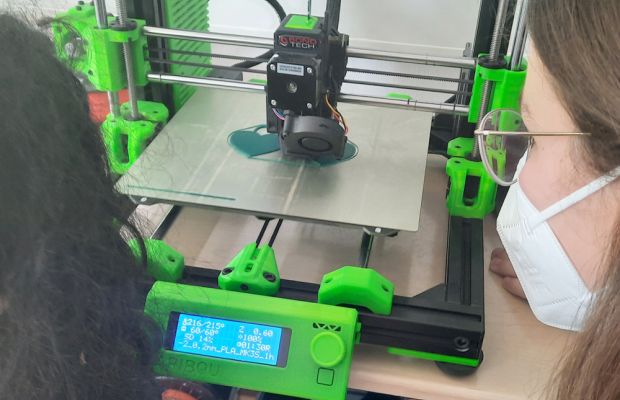 Premiere: 3D-Druck Ferienkurs am EMG
