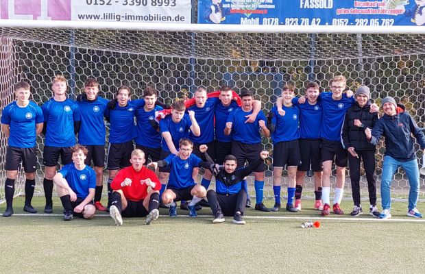 EMG-Kicker eine Runde weiter