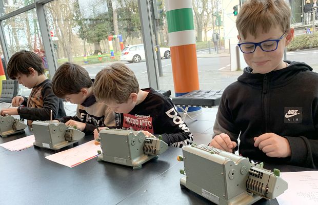 Von historischen Rechenmaschinen bis zur Virtual Reality