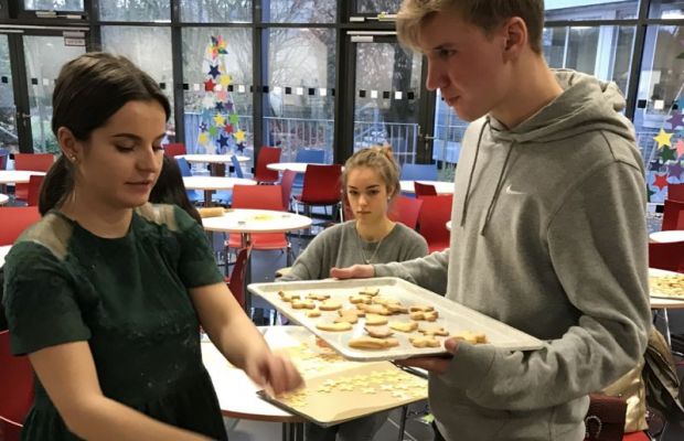 Interreligiöse Kekse in der Bonnstraße