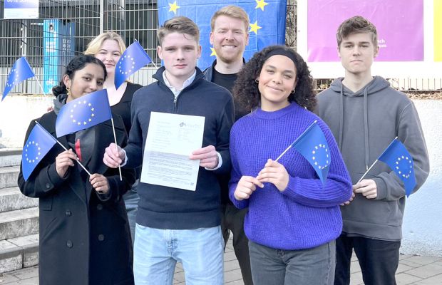 EMG packt bei Europawahl mit an