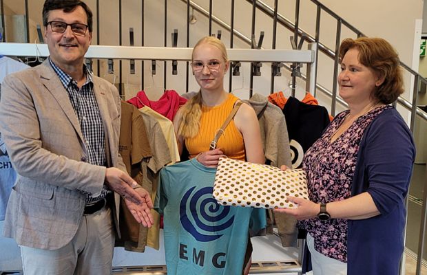 Siegerin des Hoodie-Design-Wettbewerbs gekürt