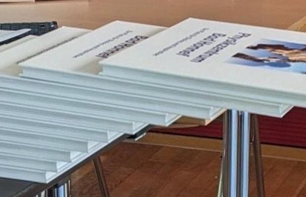 Unendlichkeiten und größere Unendlichkeiten