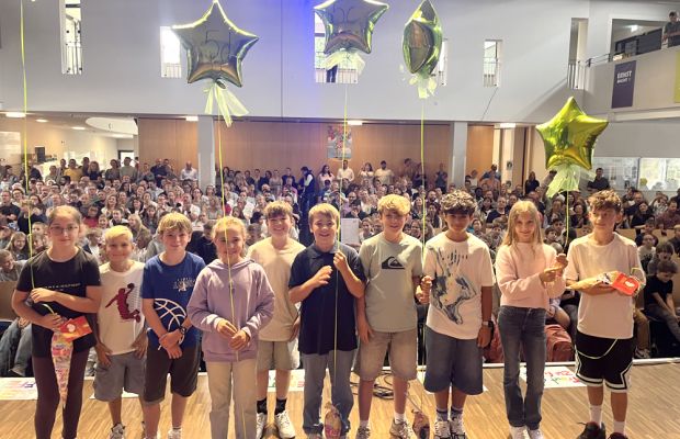 Energiegeladener Start