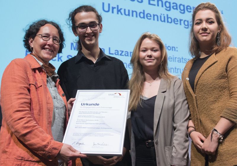 EMG-Trio für Kampf gegen Rassismus ausgezeichnet