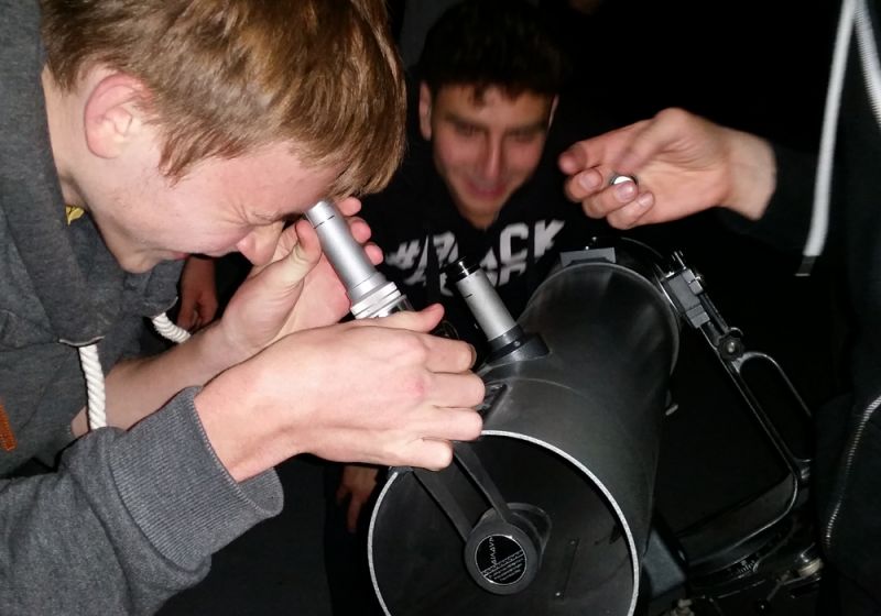 Physik-LKs blicken auf die Saturnringe