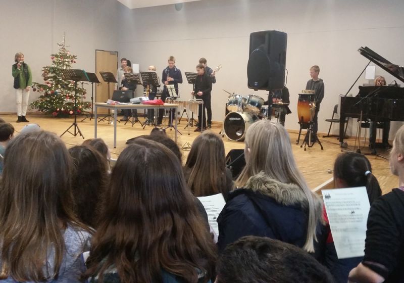 Weihnachtsstimmung in der Aula