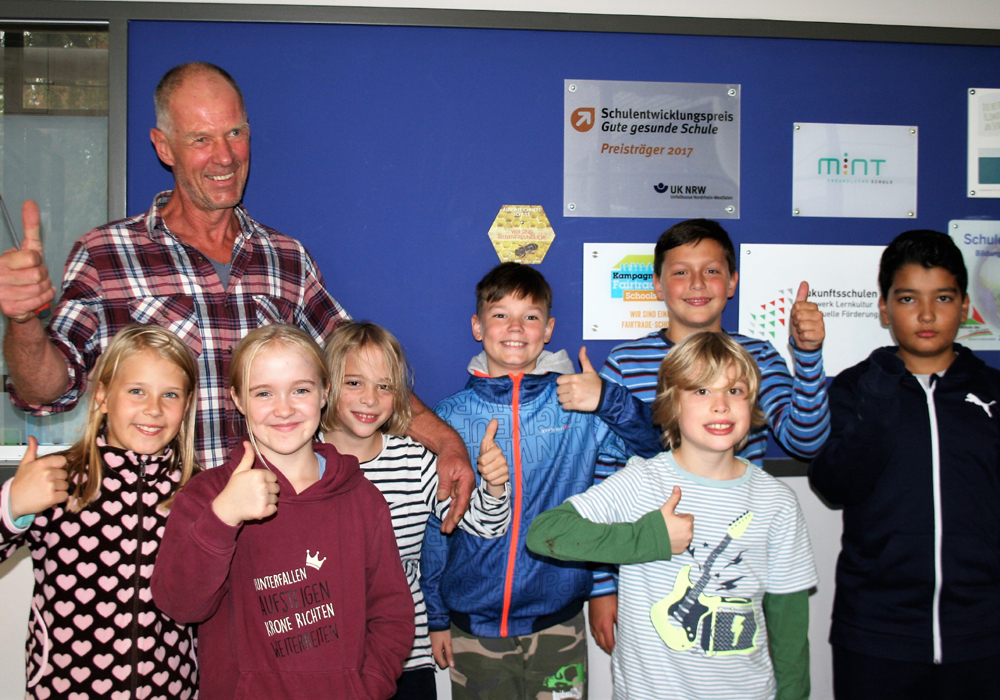 EMG als bienenfreundliche Schule ausgezeichnet