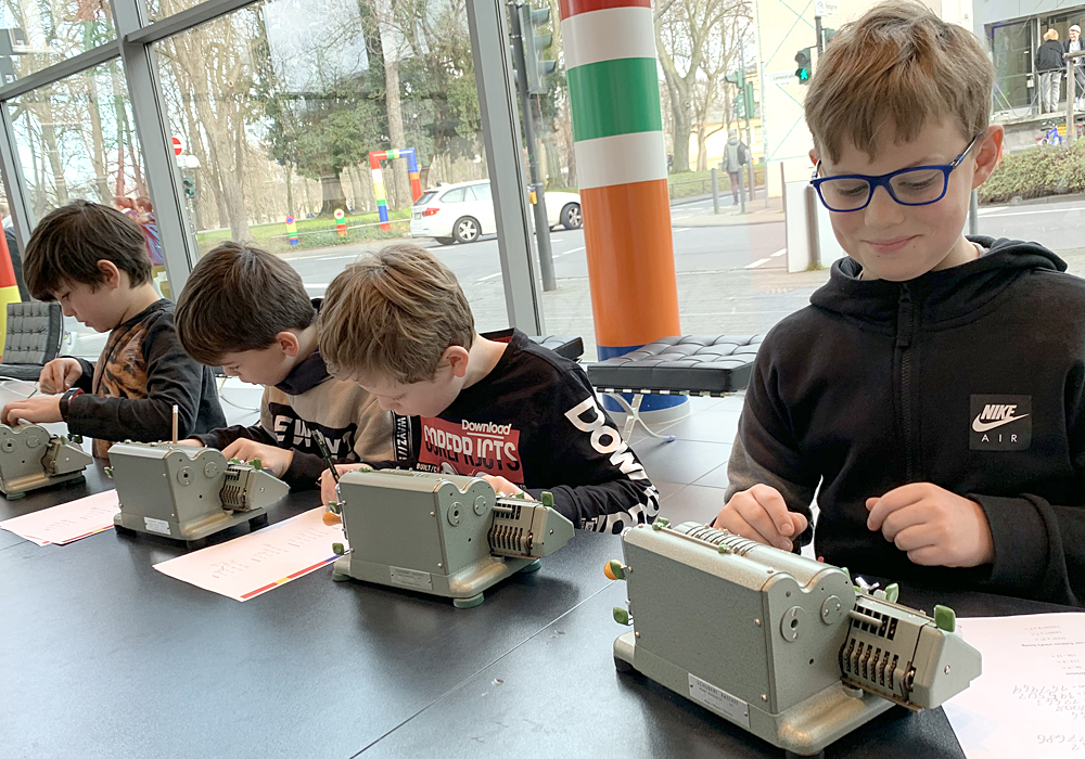 Von historischen Rechenmaschinen bis zur Virtual Reality