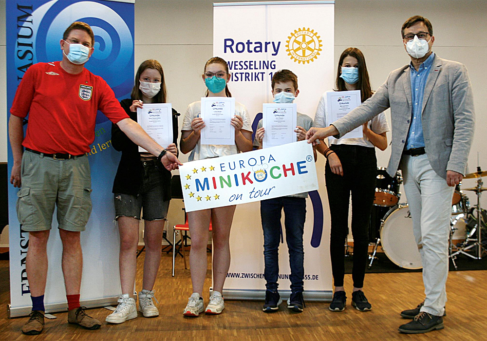 Sieben Miniköche am EMG gekürt