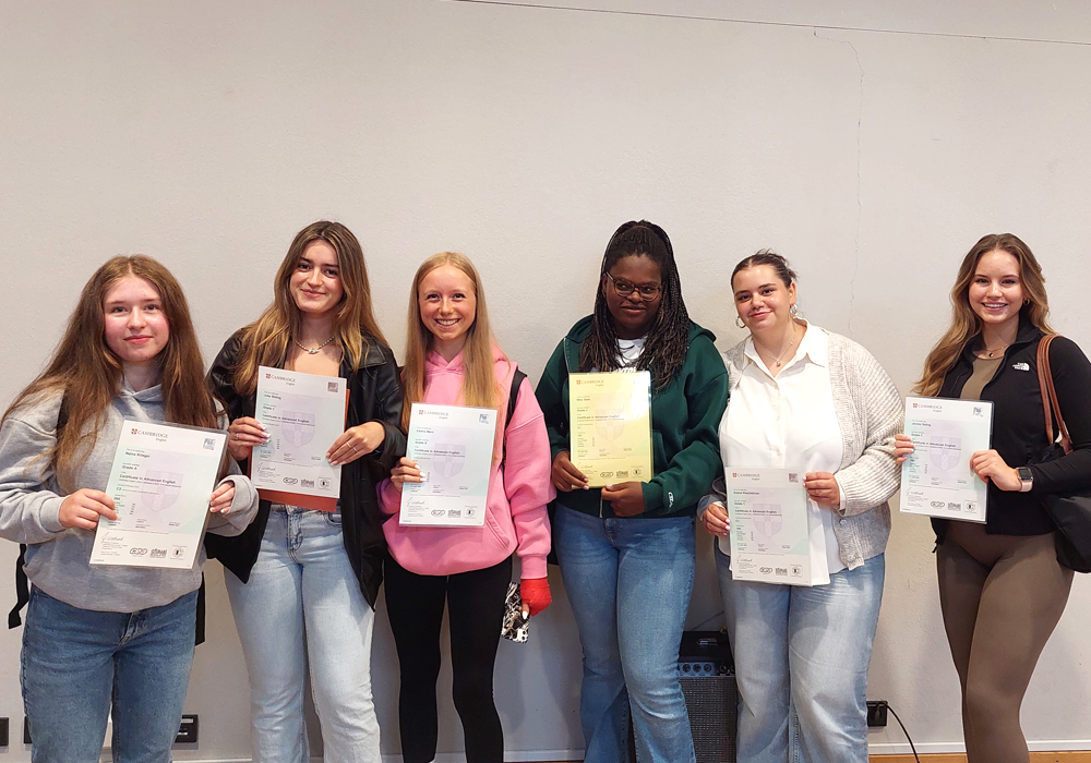 Sprachbegabtes Sextett