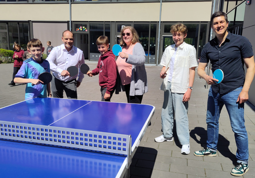 Tischtennisplatten offiziell eingeweiht