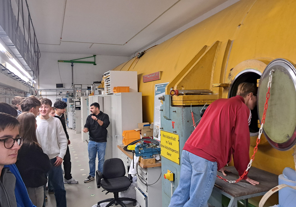 Physik-Lk im Yellow Submarine